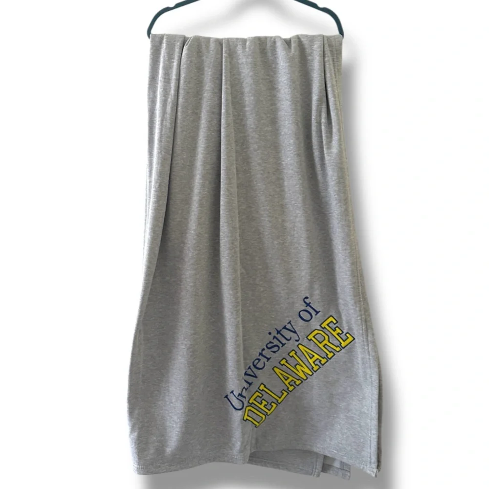 University of Delaware Embroidered Olivia Gray Sweatshirt Blanket Blue Hens